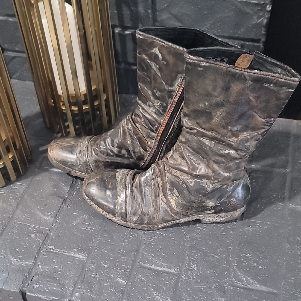 Bed Stu Distressed Black Ankle Boots - Picture 2 of 8